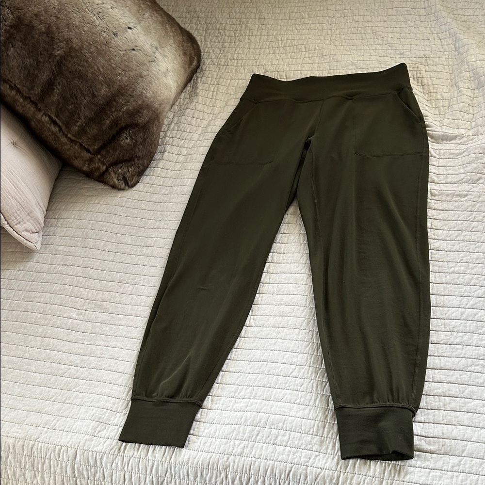 Lululemon Aline army green high rise legging joggers full length 8​ - Picture 2 of 16